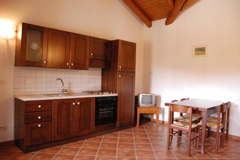 Agriturismo 'D Raine Montelupo Albese Ruang foto