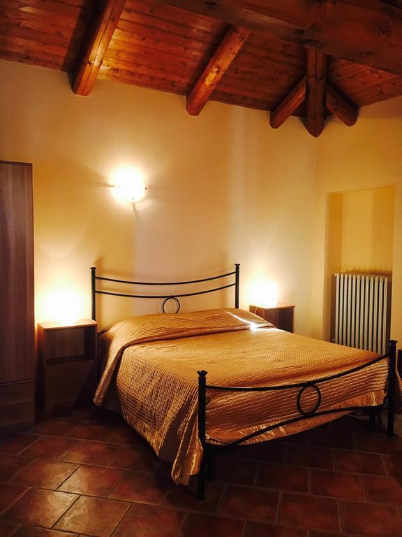 Agriturismo 'D Raine Montelupo Albese Bagian luar foto